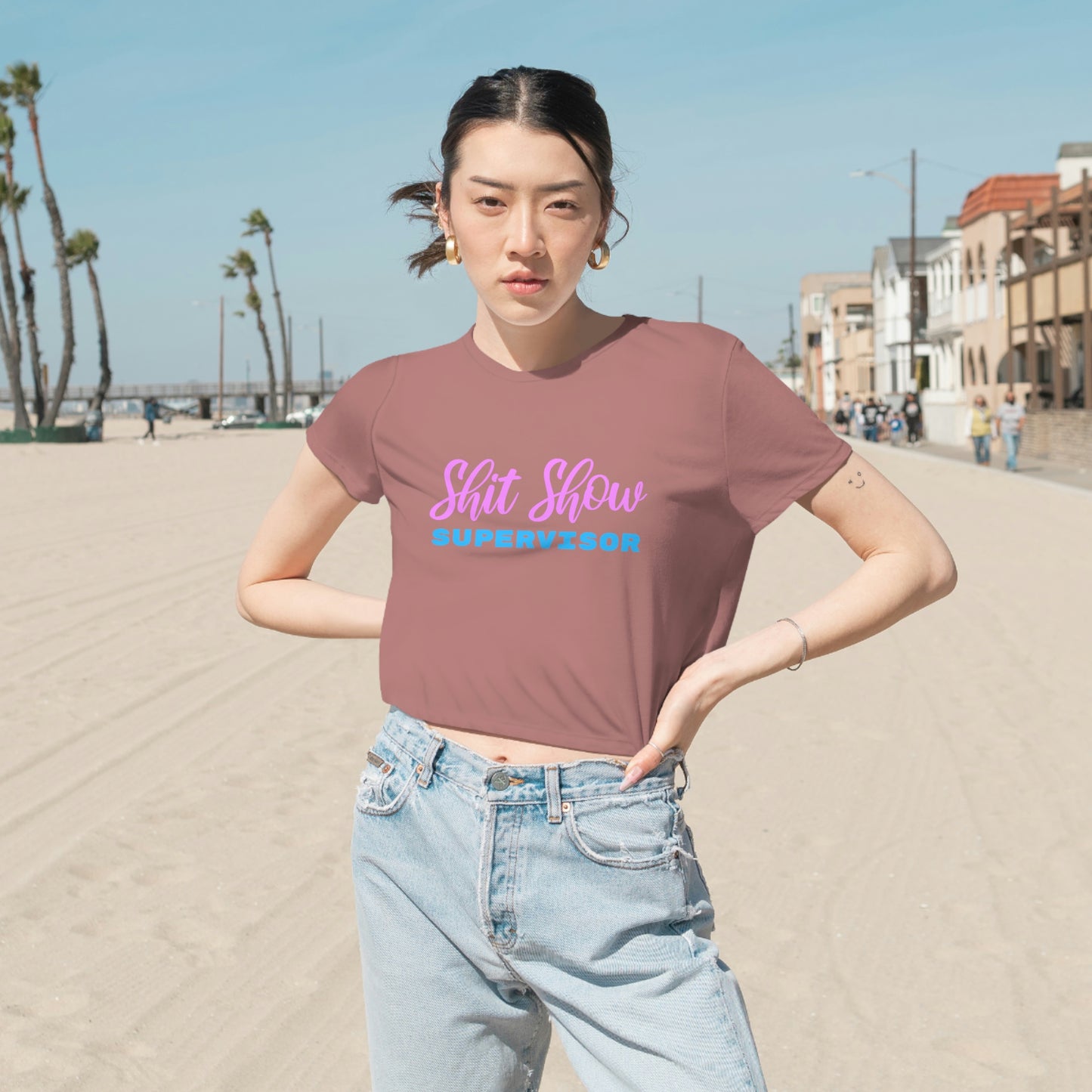 Shit Show Supervisor - Funny Women's Cropped Shirt